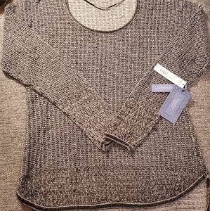 Vera Wang pullover sweater